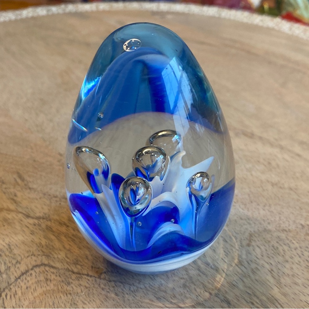 Vtg Murano Style Art Glass Controlled Bubble Blue Glass Paperweight, 4” Tall